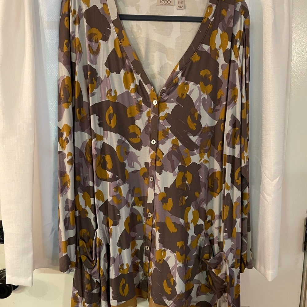 Logo by Lori Goldstein cardigan in size 3X